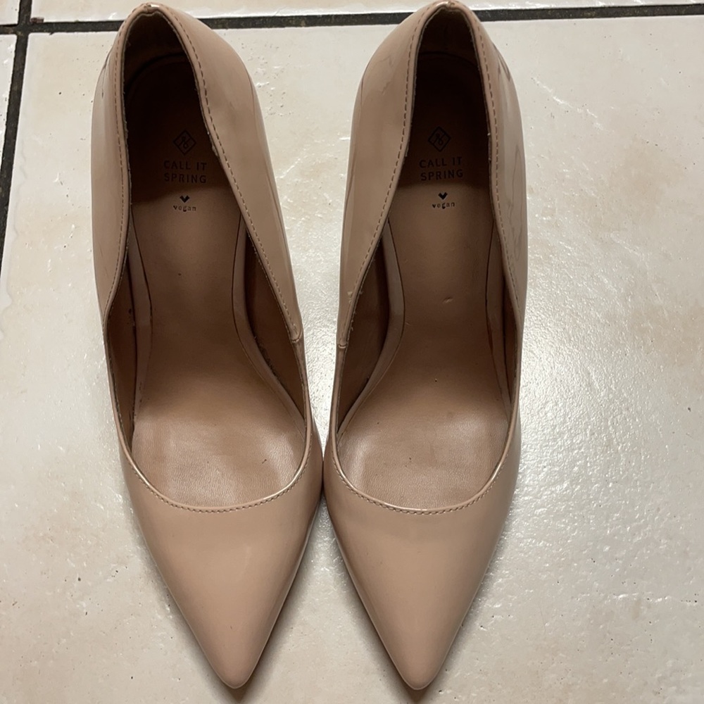 Shoes - Picture 2 of 8